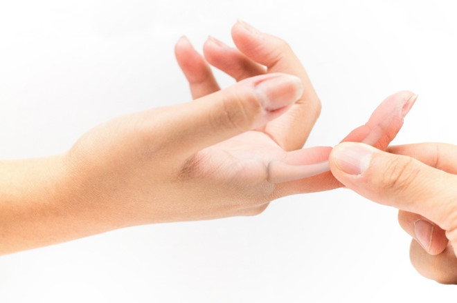 7 động tác giảm đau khớp ngón tay nhanh chóng tại nhà